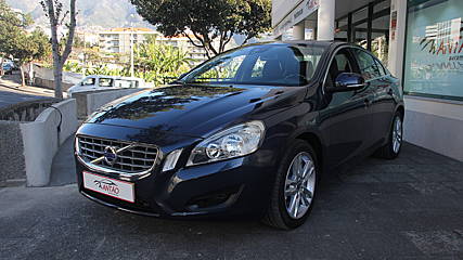 VOLVO S60 2.0 D3 MOMENTUM